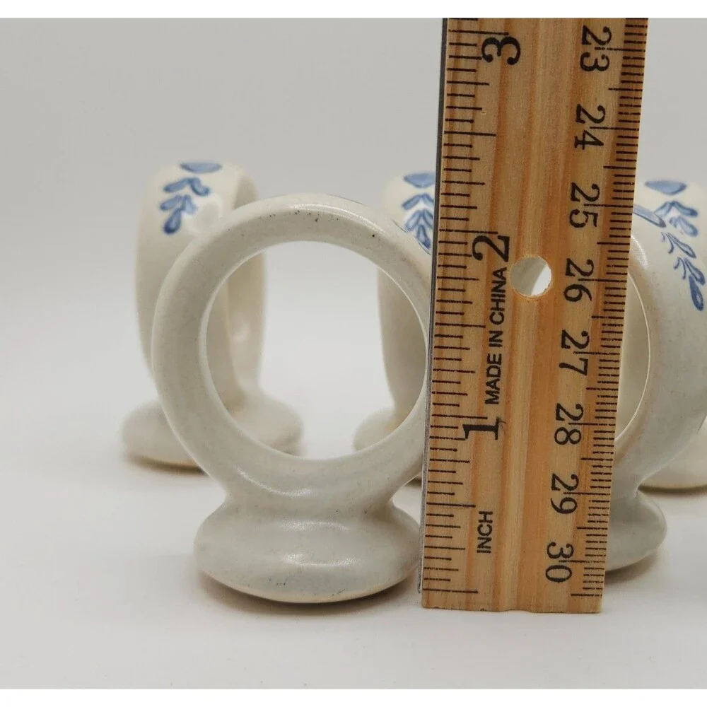 Set of 7 Vtg Pfaltzgraff Yorktowne Ceramic Stoneware Footed Napkin Rings Blue